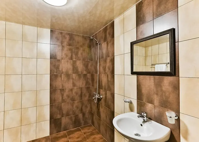 ホテル Champion カザンラク