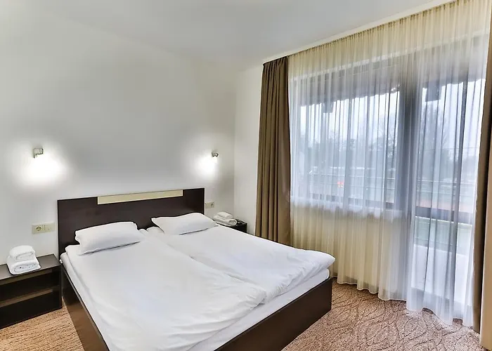 ホテル Champion カザンラク